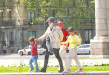 Las madres, pieza clave en la educación digital de los niños